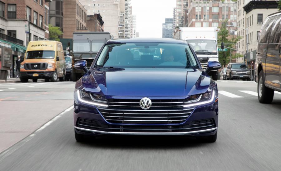  Volkswagen Arteon 4Motion 2018 года  (NA) (фото 37 из 41)
